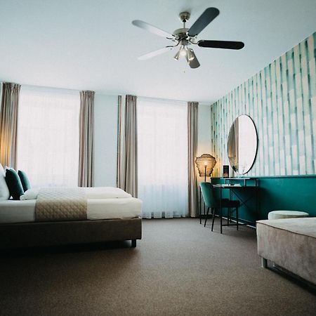 Hotel House Hradec Králové Esterno foto