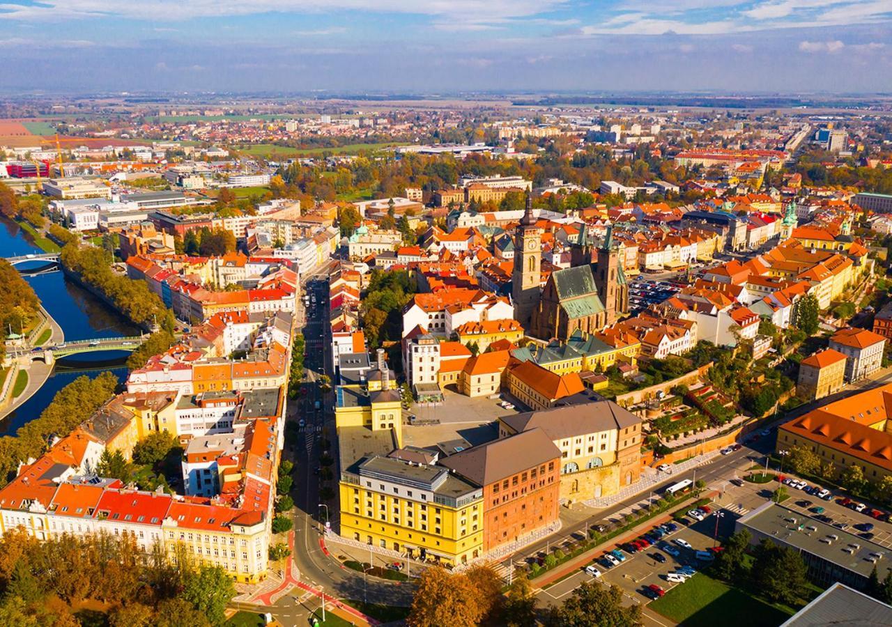 Hotel House Hradec Králové Esterno foto
