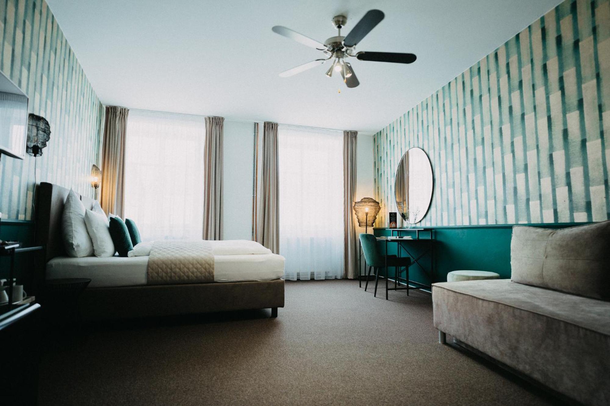 Hotel House Hradec Králové Esterno foto