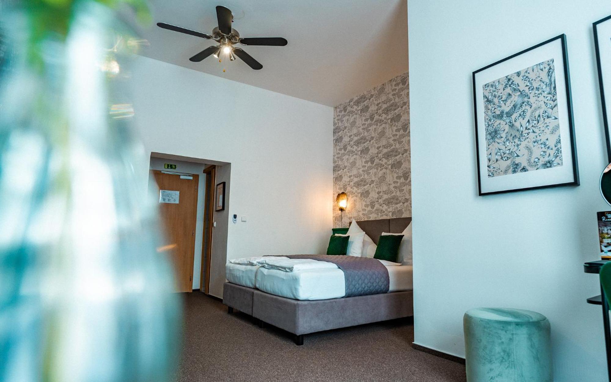 Hotel House Hradec Králové Esterno foto