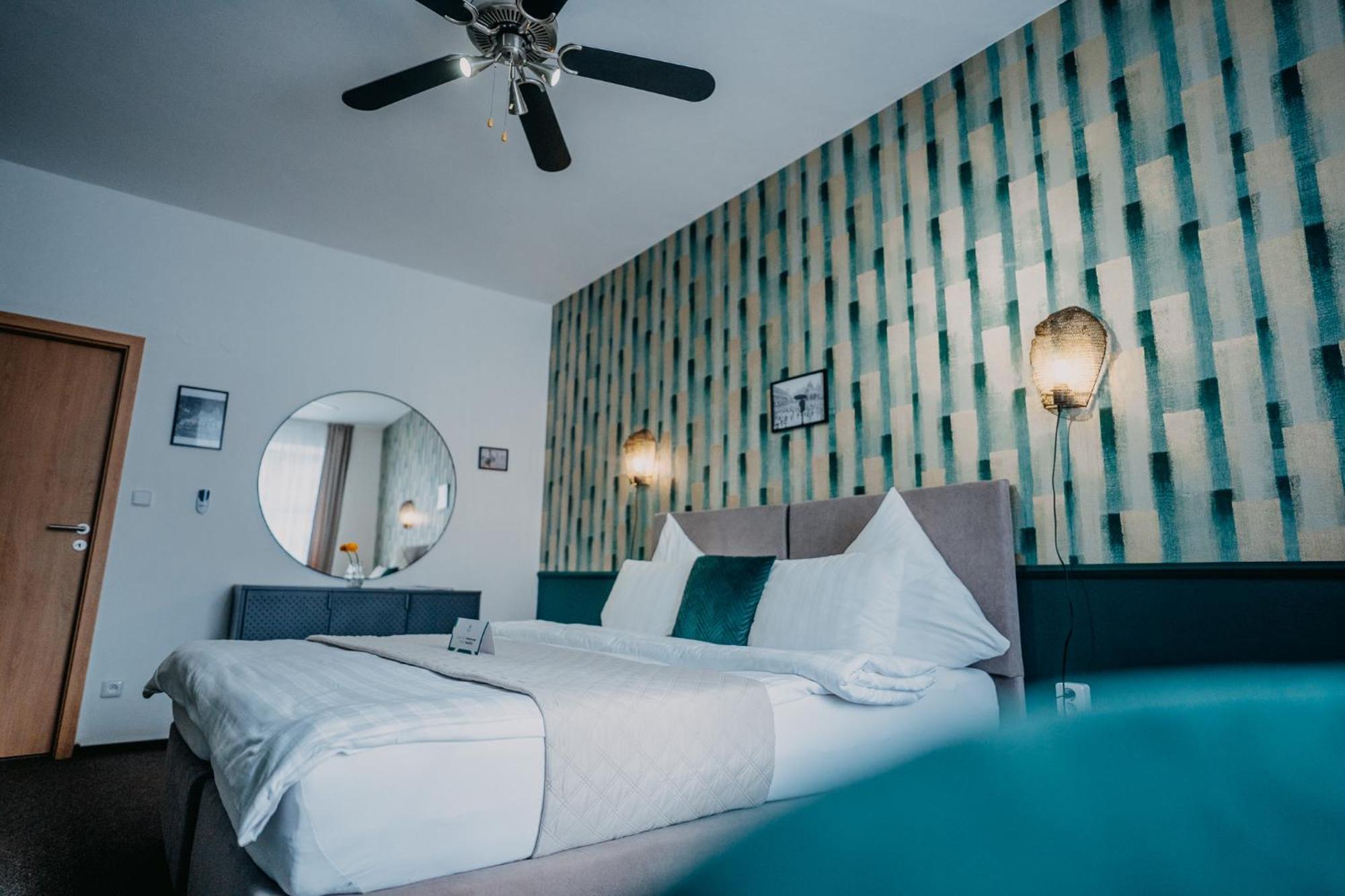 Hotel House Hradec Králové Esterno foto