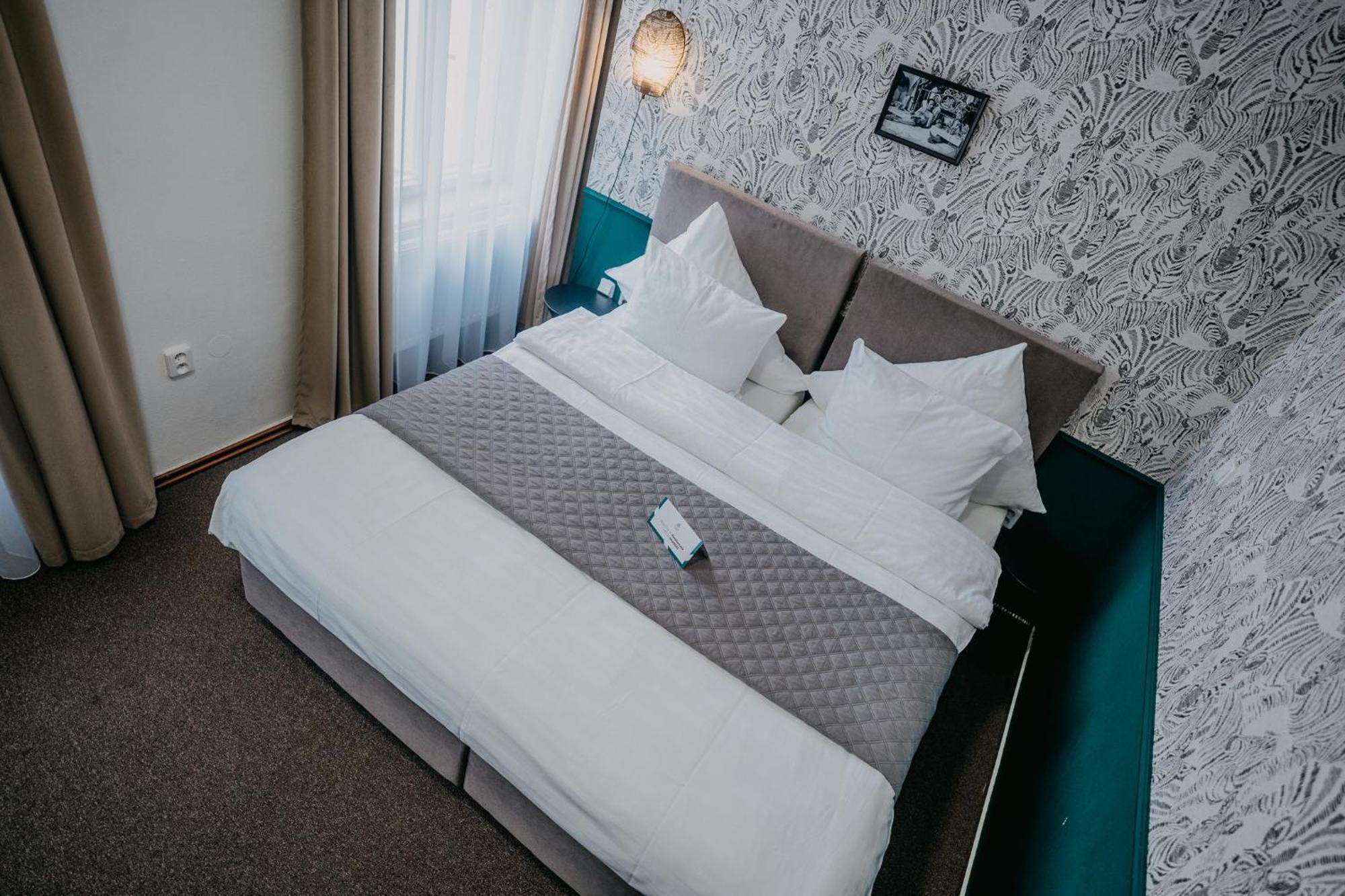 Hotel House Hradec Králové Esterno foto